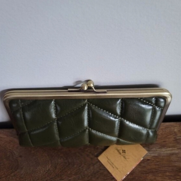 Patricia Nash Everly Quilted Soft Olive Green Bifold Leather Card Holder Wallet - Picture 2 of 5